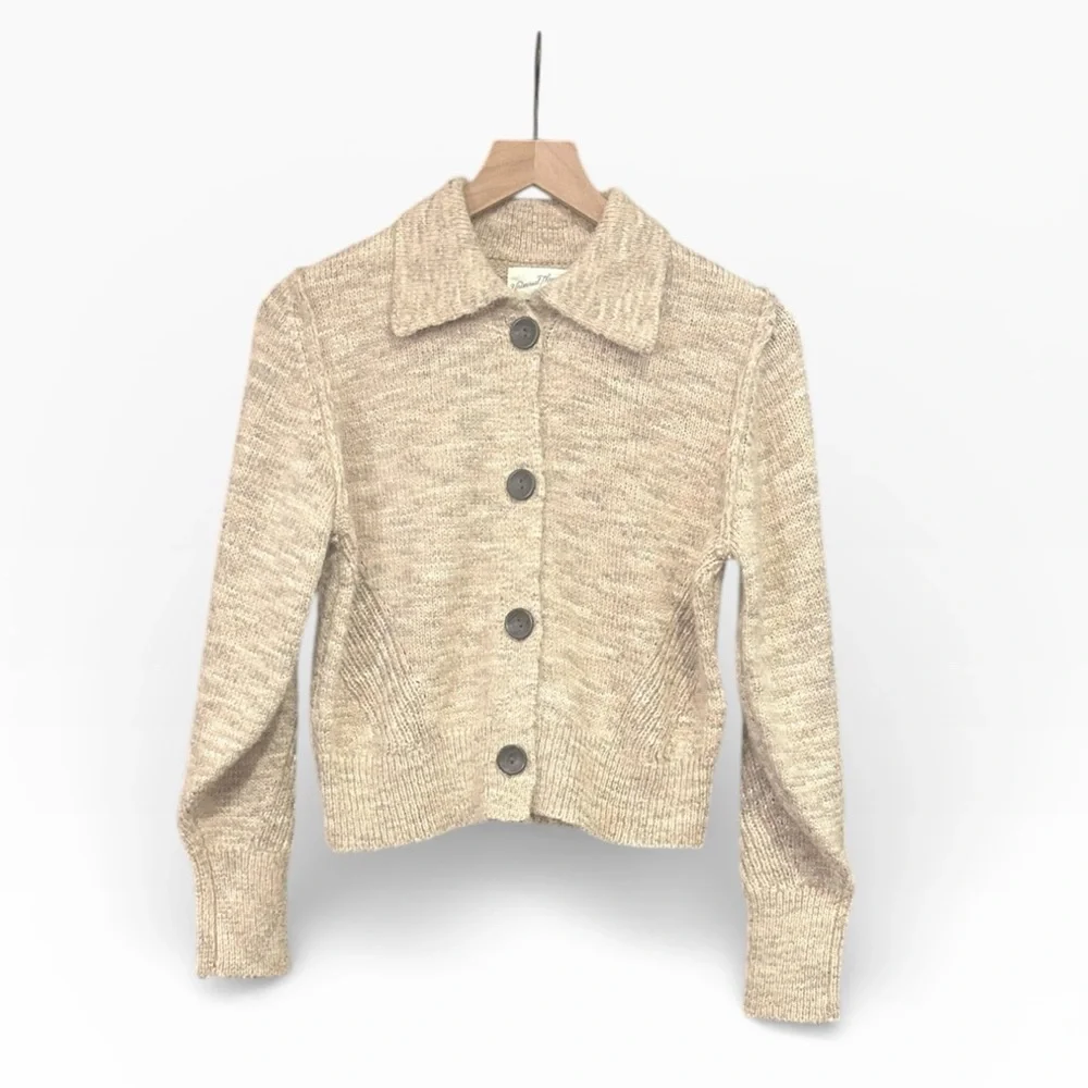 Universal Thread Cropped Knit Button Front Cardigan Sweater Beige Size XS - Picture 3 of 12